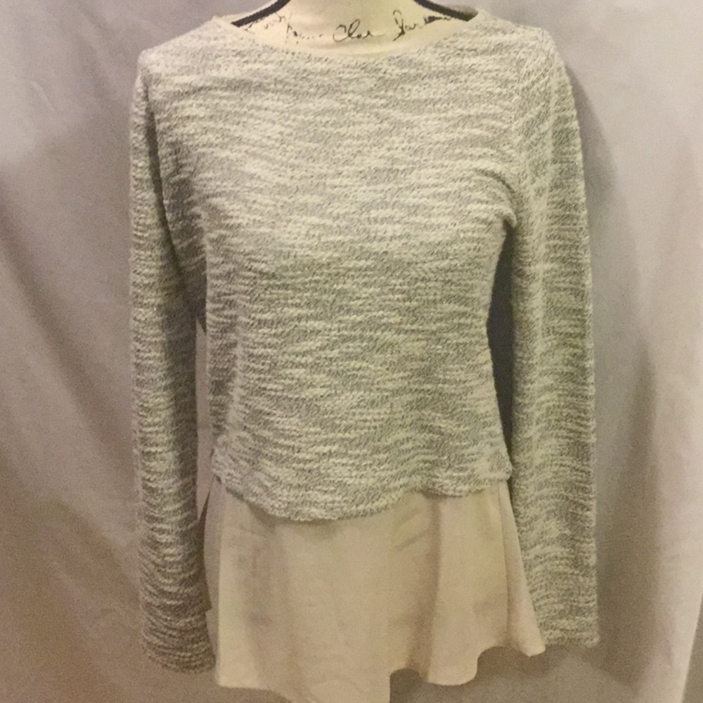 White House‎ black market gray sweater size s